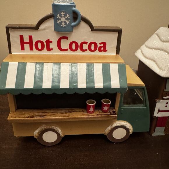 Target Bullseyes Playground LED Light Up Village Cabin Houses Christmas 2025 NWT - Picture 8 of 16